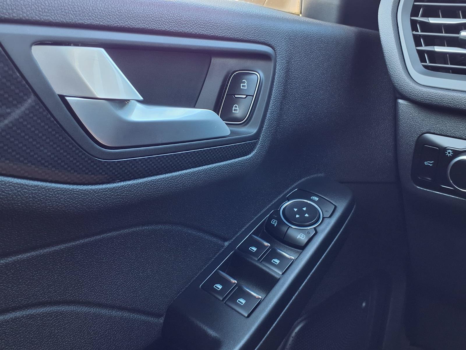 Certified 2023 Ford Escape ST-Line w/ Tech Pack #1 FWD image 19