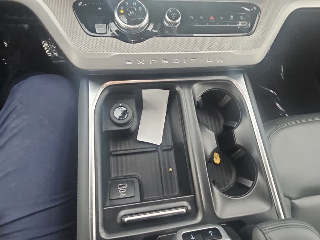 Certified 2026 Ford Expedition Active AWD/4WD image 19