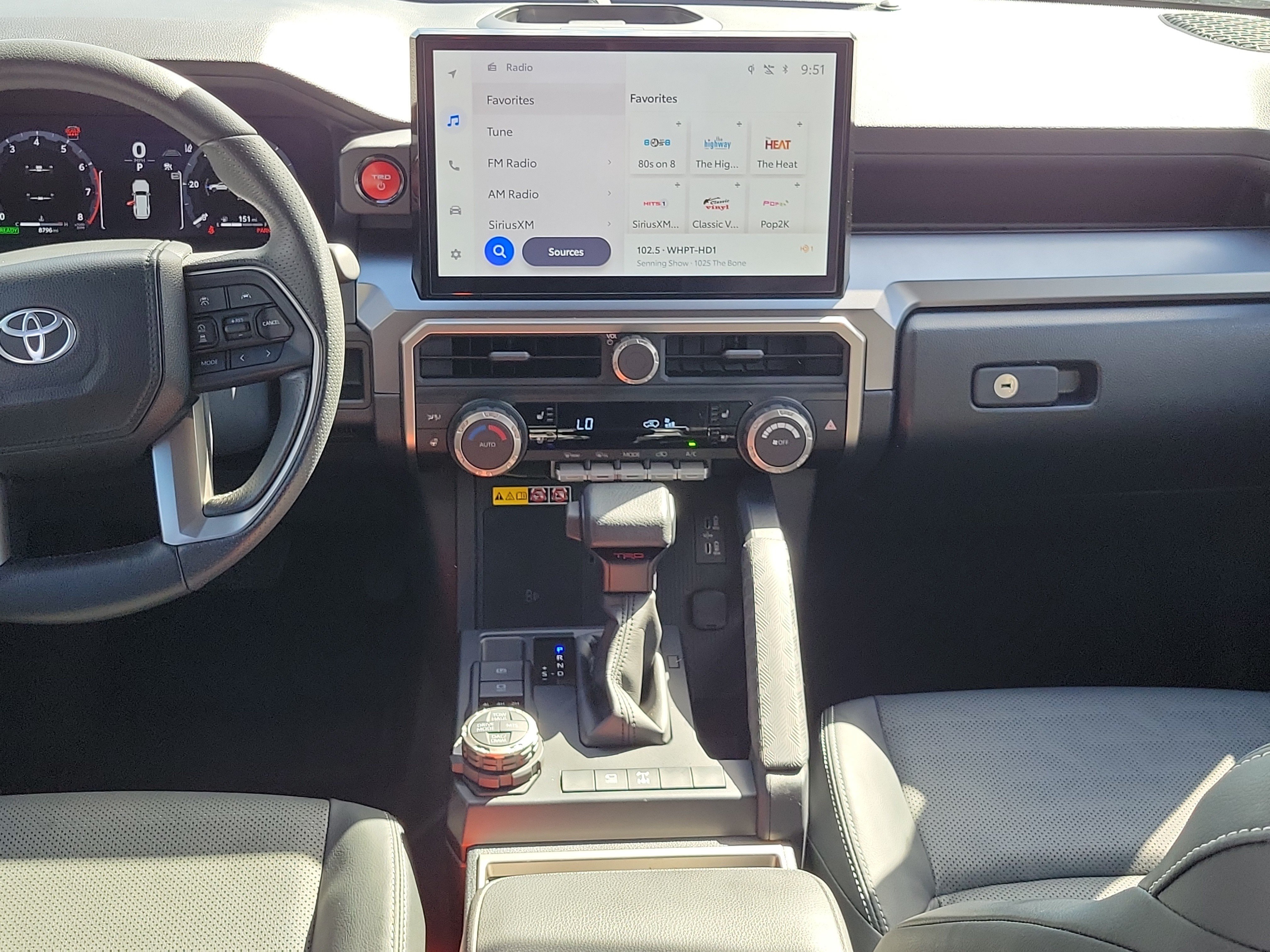 Used 2025 Toyota 4Runner TRD Off-Road Premium AWD/4WD image 15