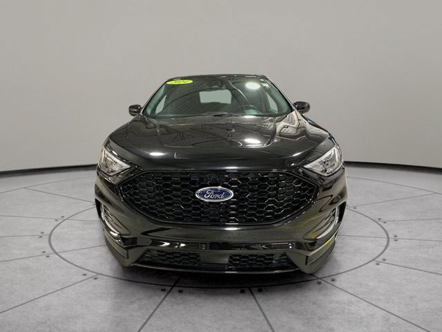Certified 2024 Ford Edge ST-Line AWD/4WD image 8