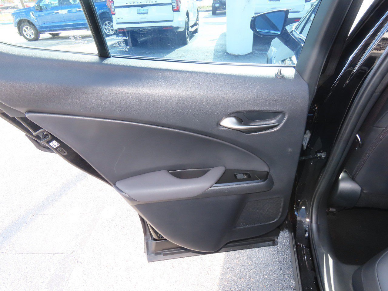 Used 2019 Lexus UX 200 image 20