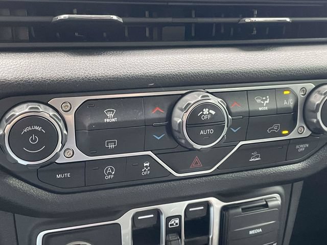 Used 2024 Jeep Gladiator Sport AWD/4WD image 13