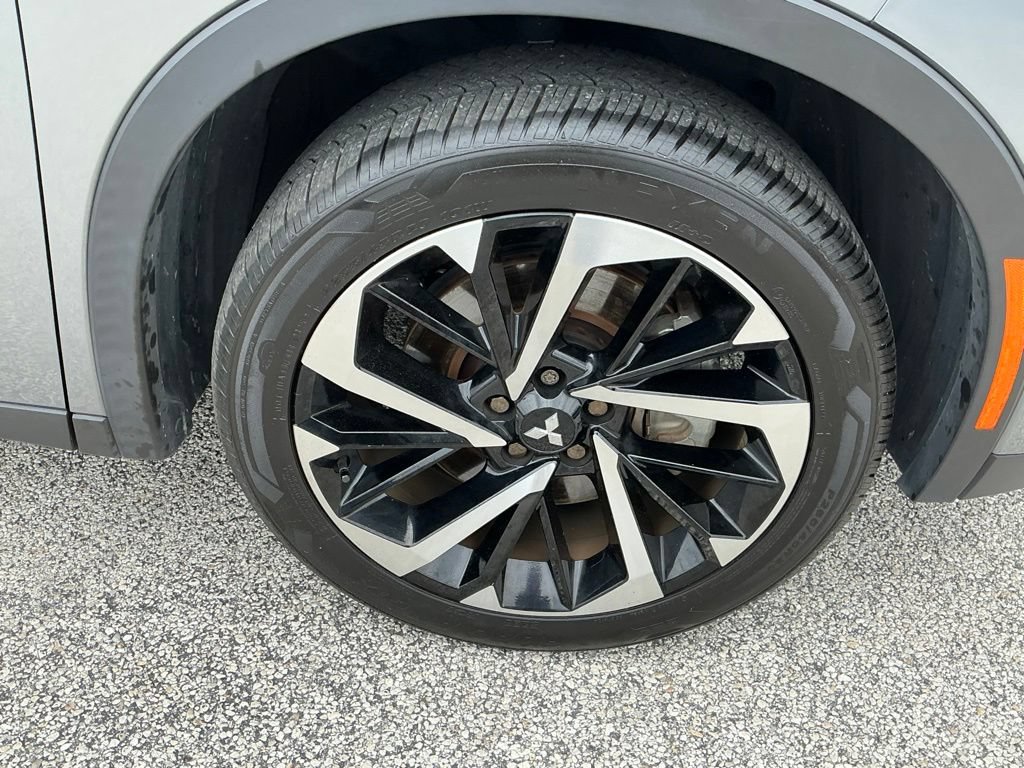 Used 2023 Mitsubishi Outlander SEL FWD image 18
