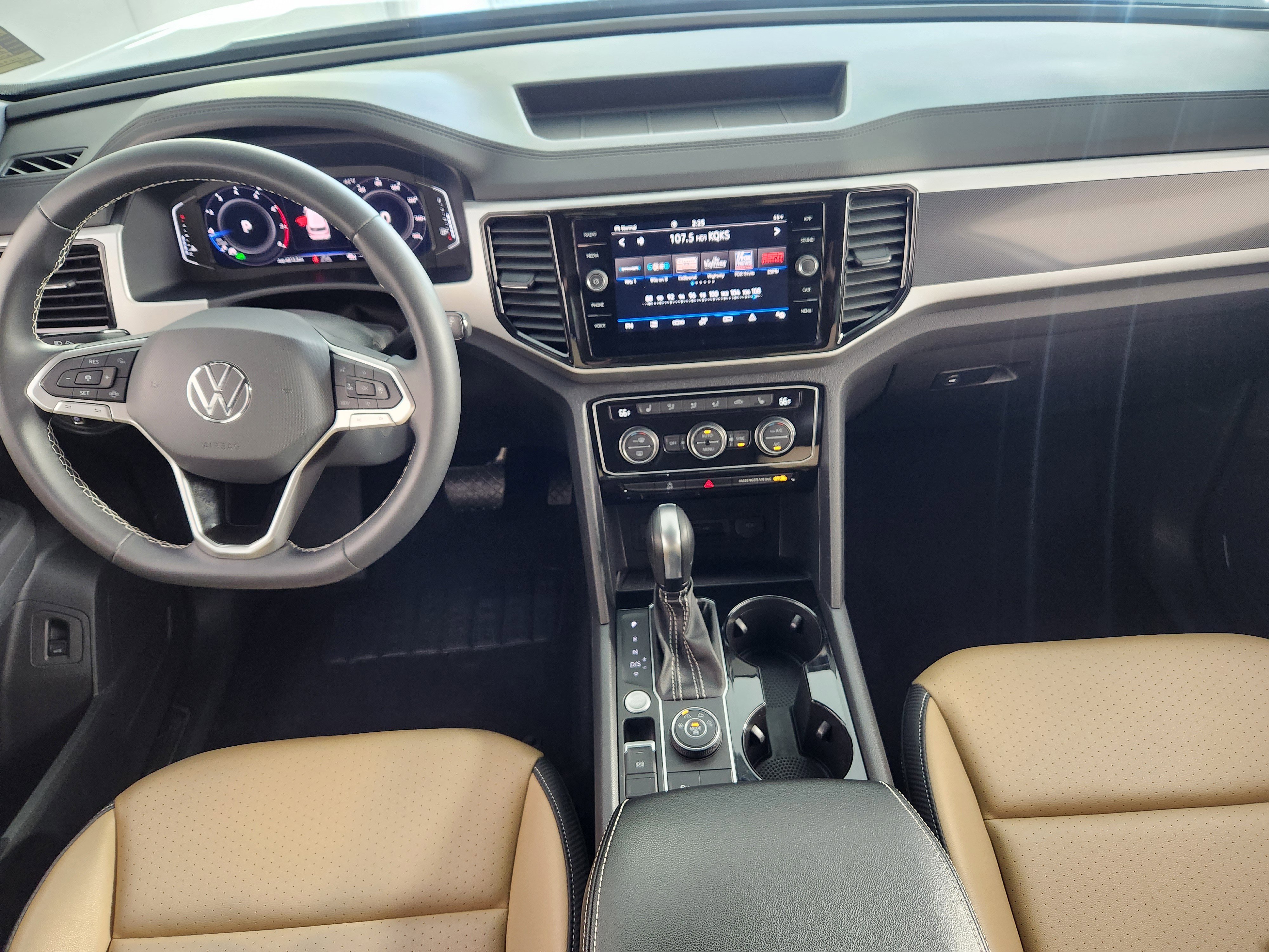 Used 2022 Volkswagen Atlas Cross Sport SE image 15