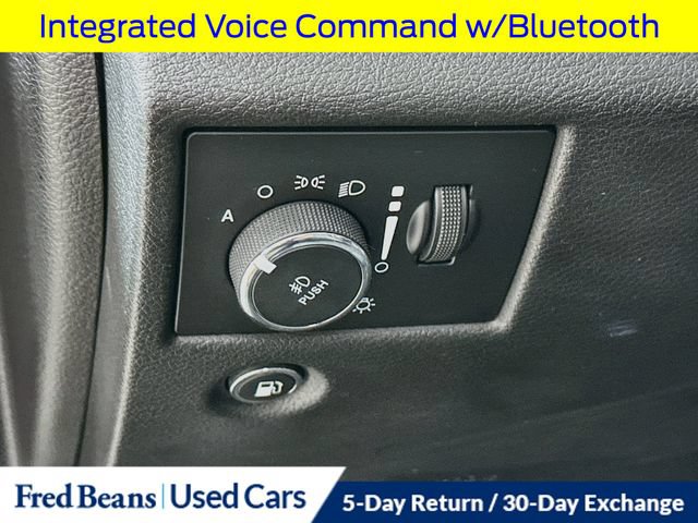 Used 2019 Jeep Grand Cherokee Laredo AWD/4WD image 13
