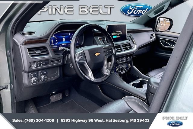 Used 2023 Chevrolet Suburban Premier image 12