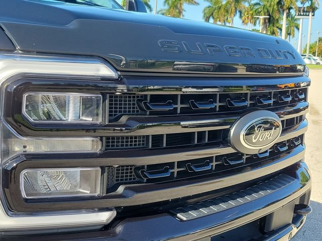 Certified 2024 Ford F250 Lariat w/ Lariat Ultimate Package AWD/4WD image 14