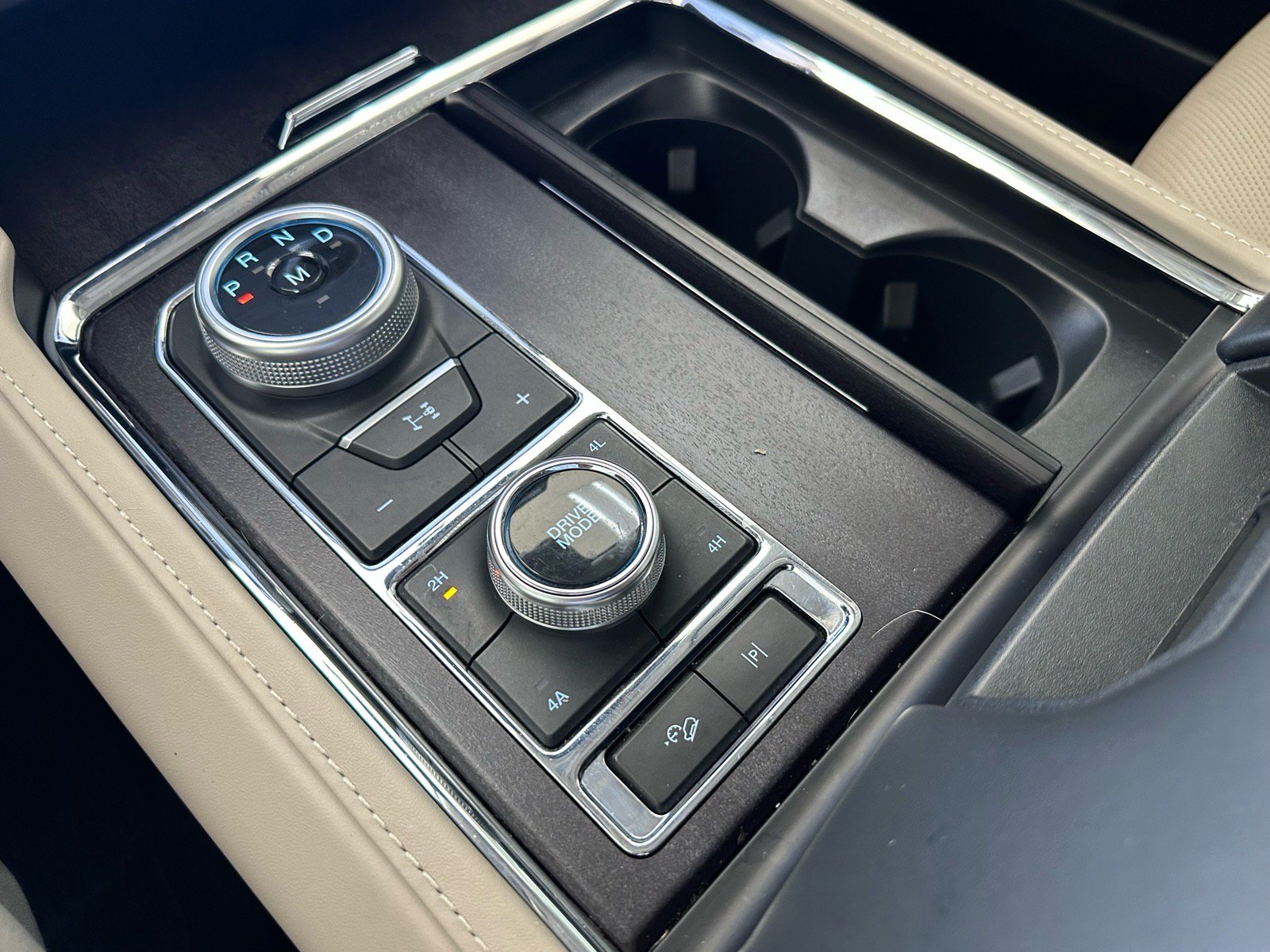 Certified 2022 Ford Expedition Platinum AWD/4WD image 42