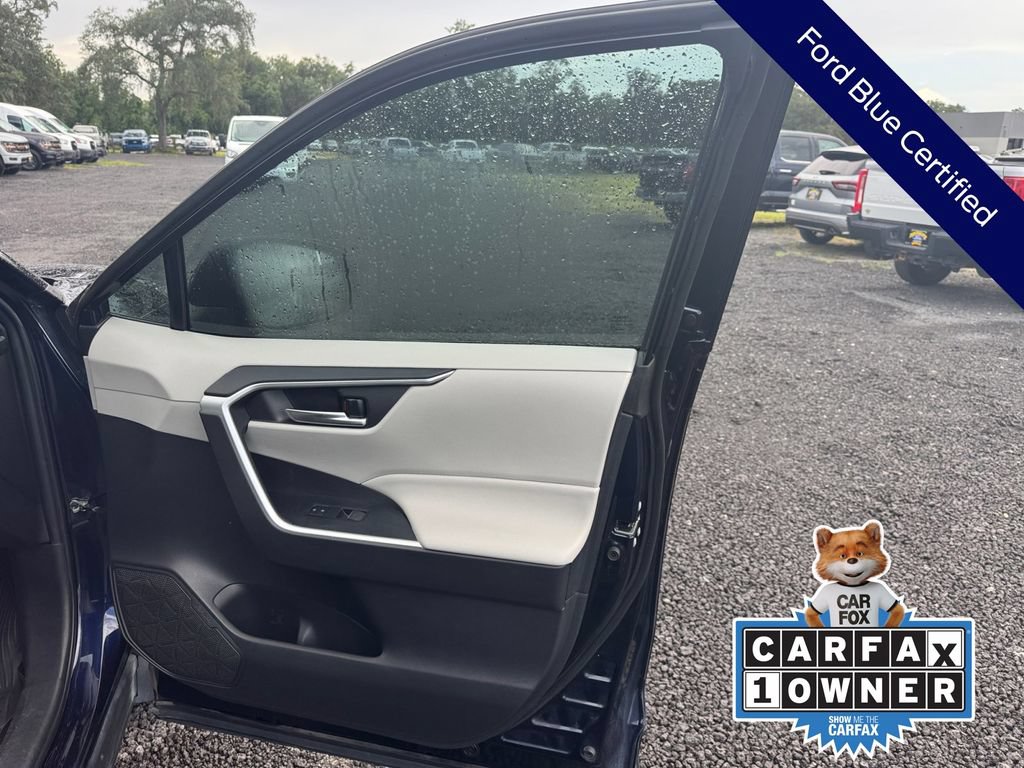 Used 2022 Toyota RAV4 XLE FWD image 37