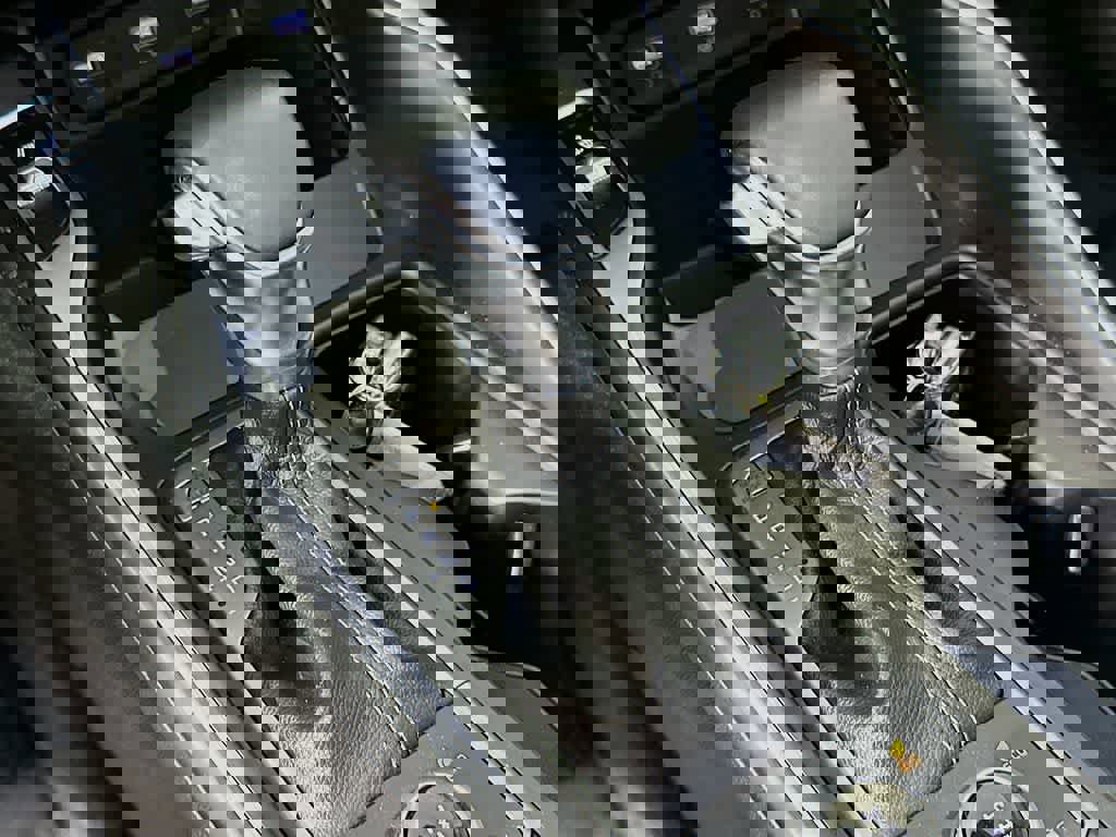 Used 2022 Kia Sorento S w/ Panoramic Sunroof Package image 22