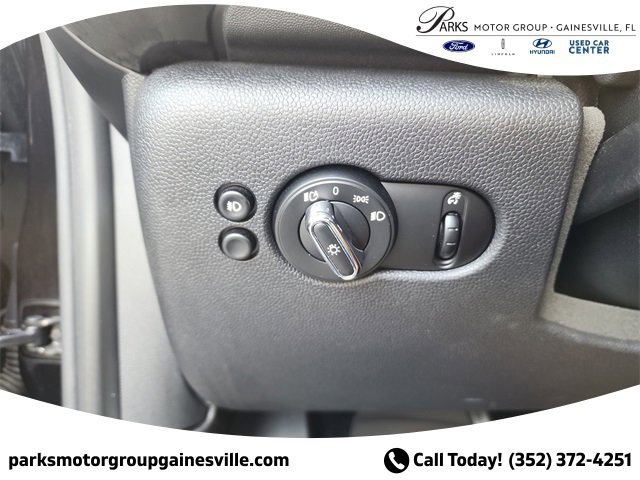 Used 2021 MINI Cooper S image 23