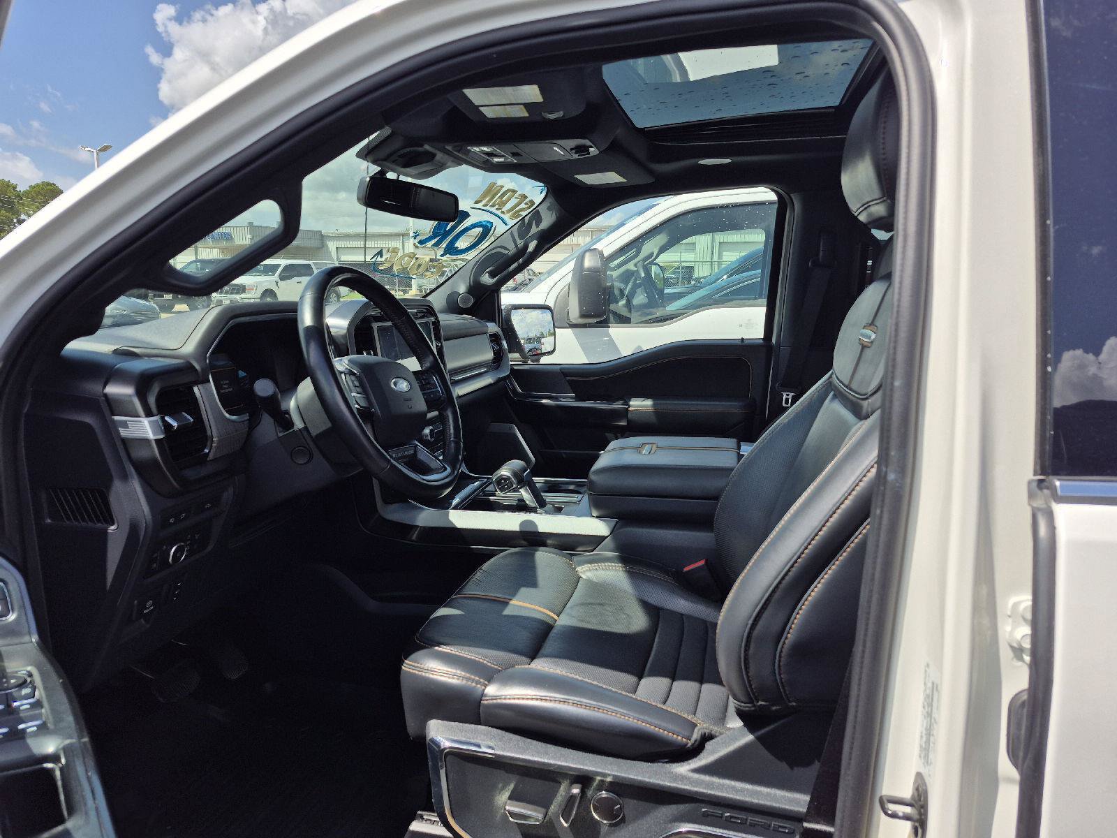 Certified 2022 Ford F150 Platinum w/ Equipment Group 701A High AWD/4WD image 2
