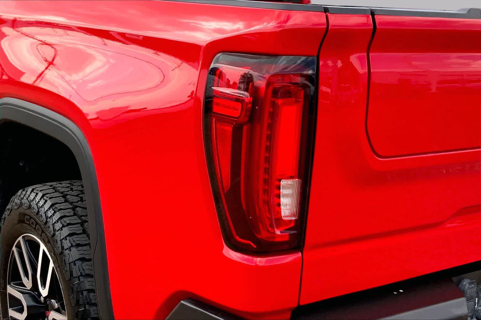 Used 2021 GMC Sierra 1500 AT4 w/ AT4 Premium Package AWD/4WD image 29