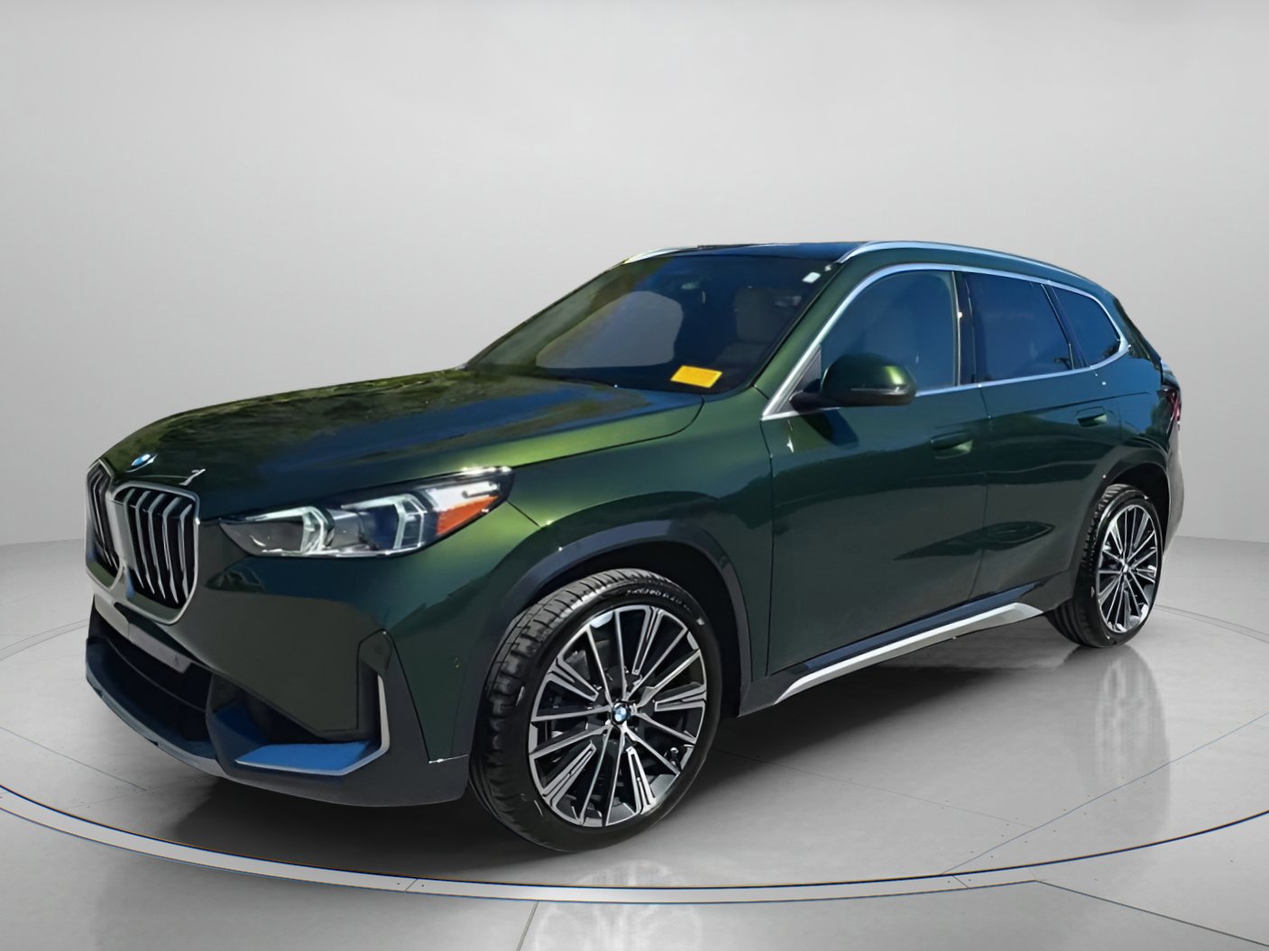 Used 2025 BMW X1 xDrive28i w/ Convenience Package image 5