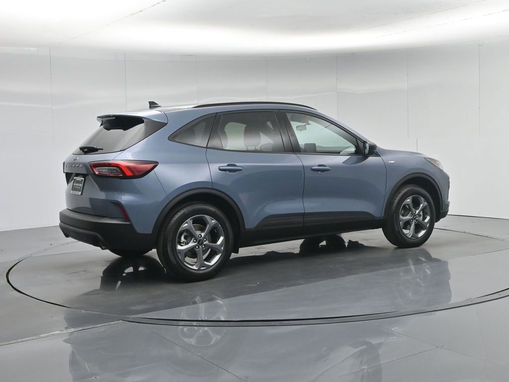 Certified 2025 Ford Escape ST-Line FWD image 29