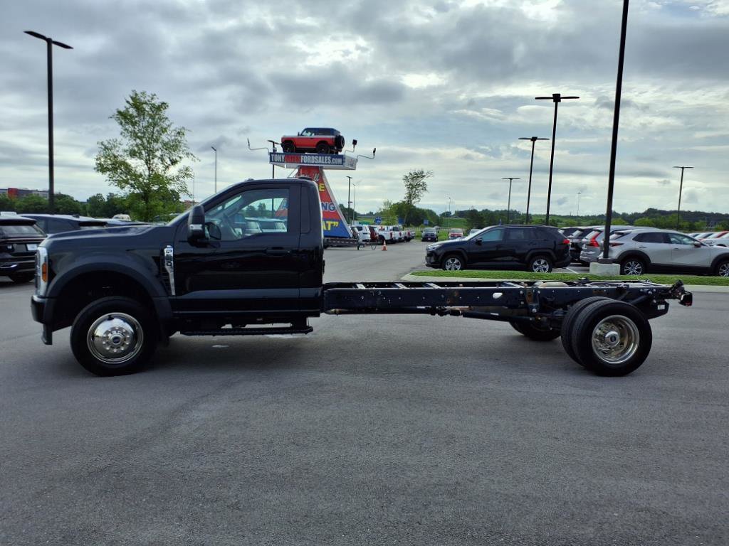 Certified 2025 Ford F550 4x4 Regular Cab Super Duty image 3