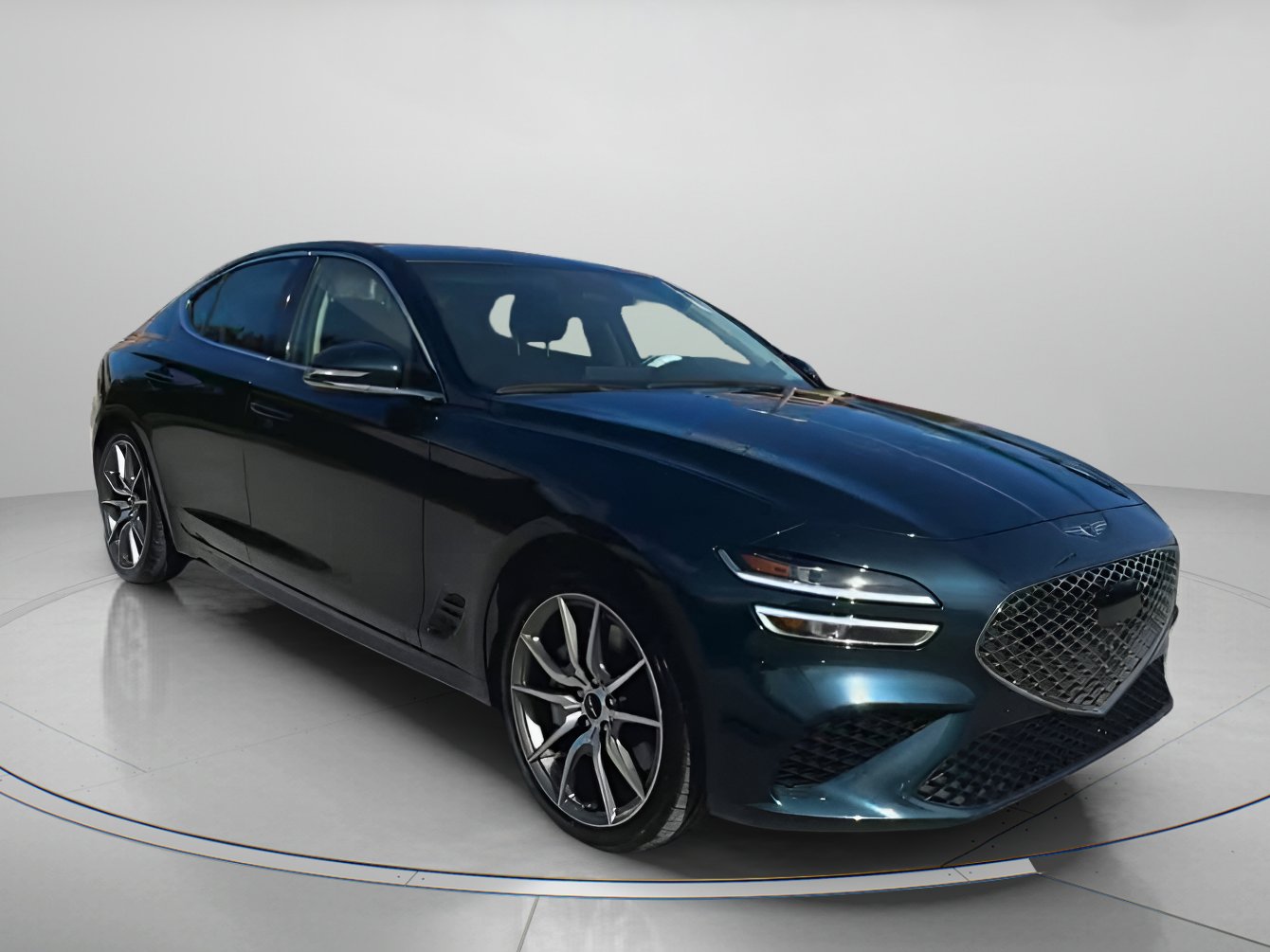 Used 2025 Genesis G70 2.5T image 2