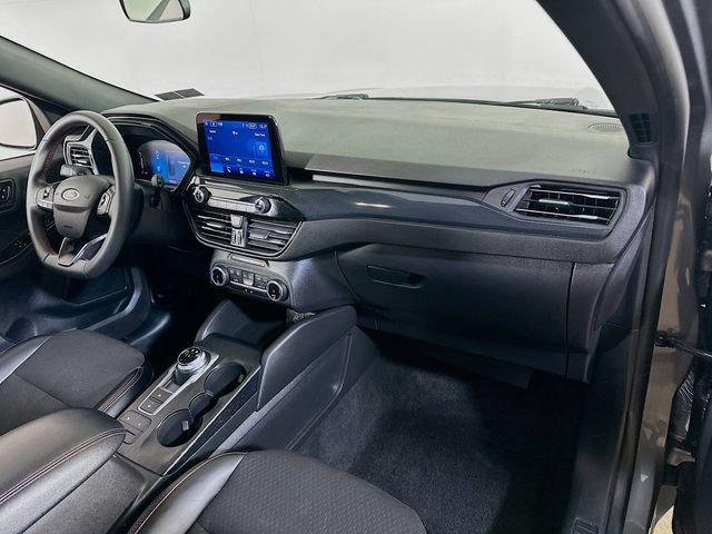 Certified 2025 Ford Escape ST-Line image 11