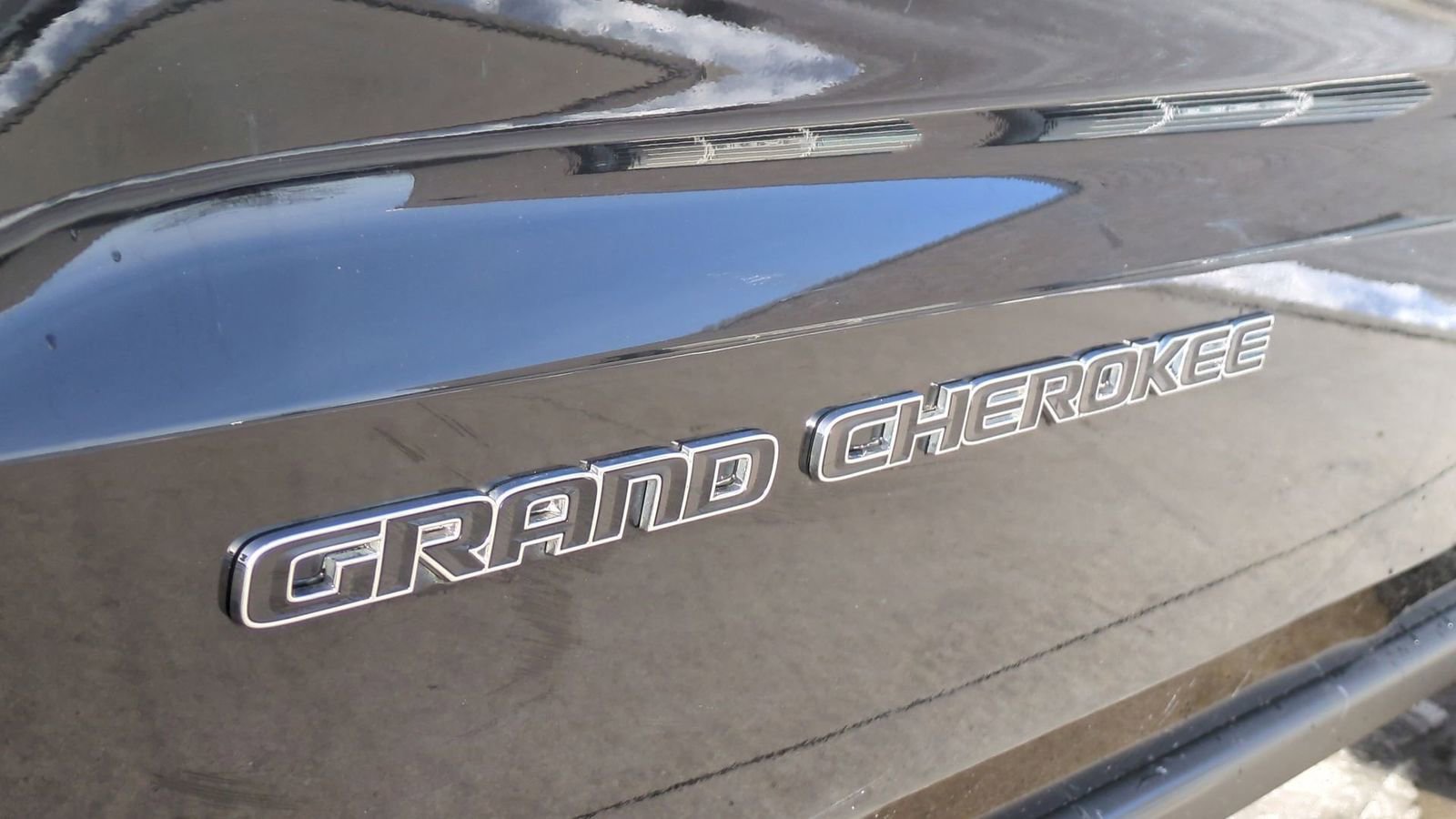 Used 2019 Jeep Grand Cherokee Limited w/ Trailer Tow Group IV image 13