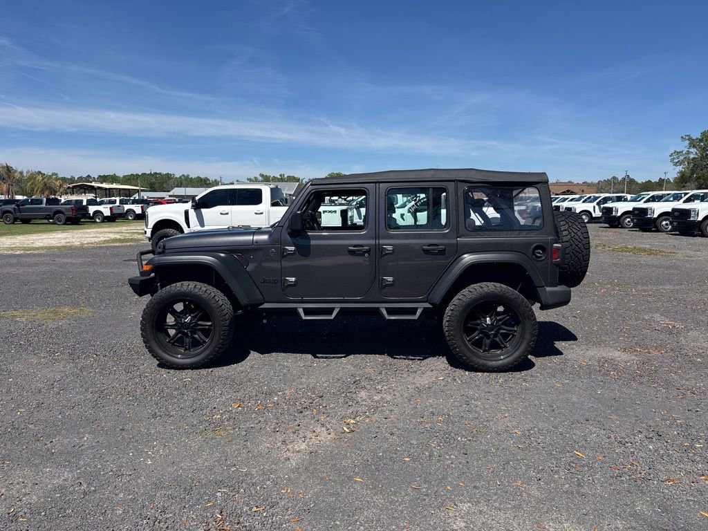 Used 2022 Jeep Wrangler Unlimited Sport image 2