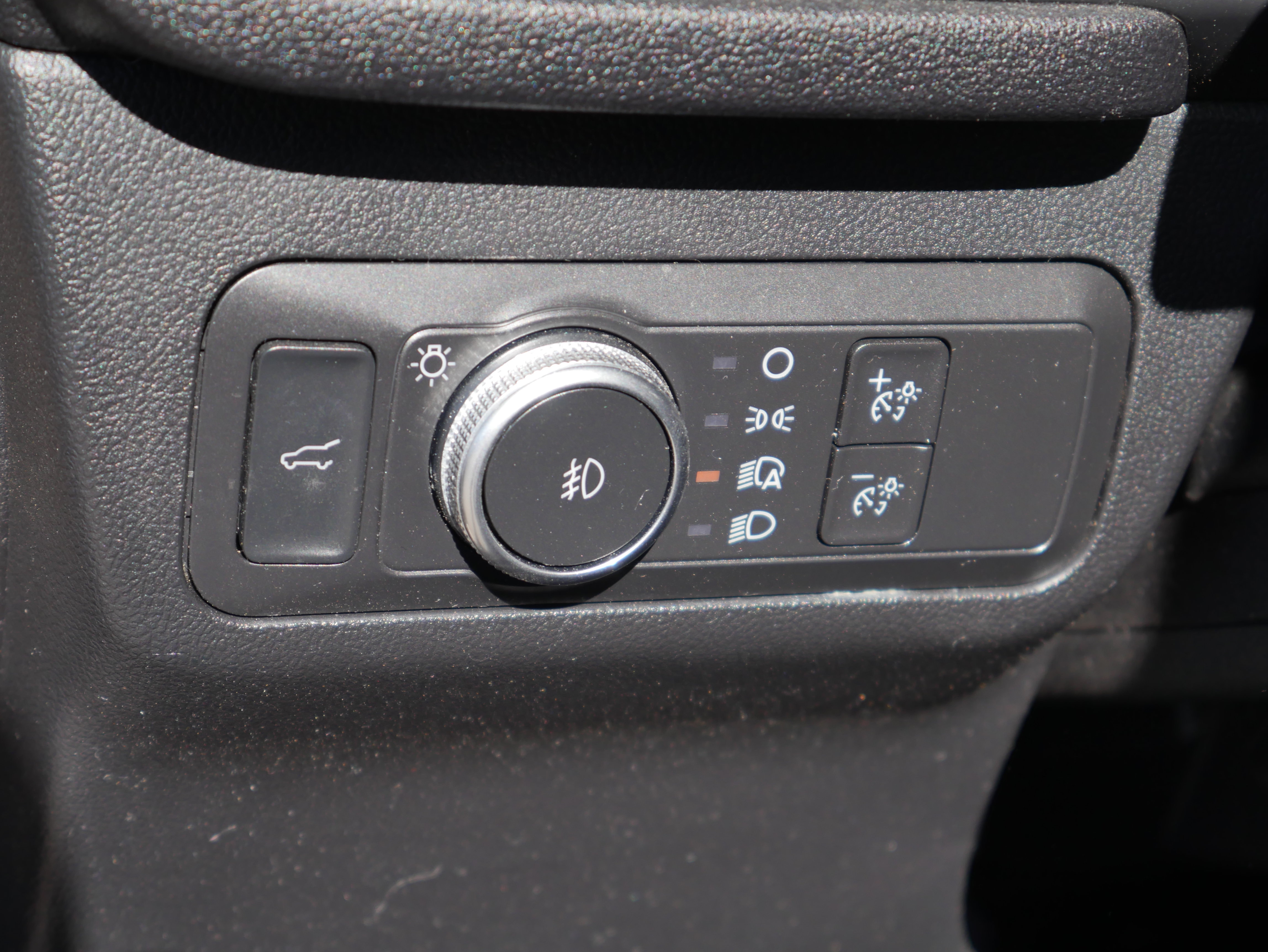 Certified 2021 Ford Escape Titanium AWD/4WD image 5