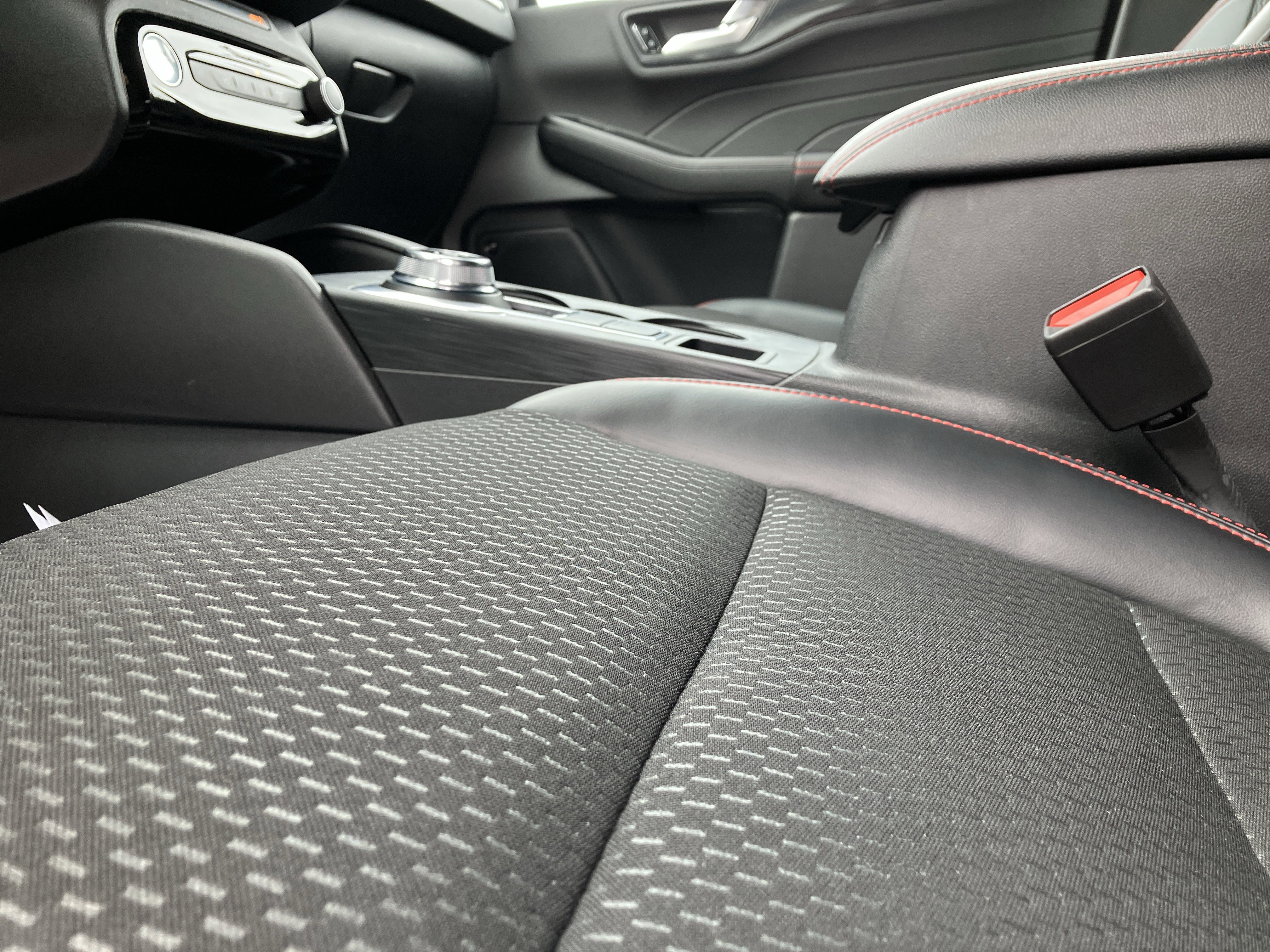 Certified 2025 Ford Escape ST-Line Elite w/ Tech Pack #2 image 26