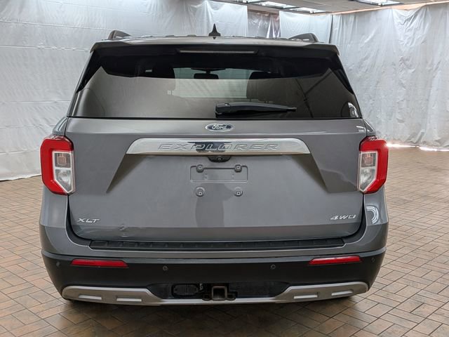 Certified 2021 Ford Explorer XLT w/ Equipment Group 202A image 4