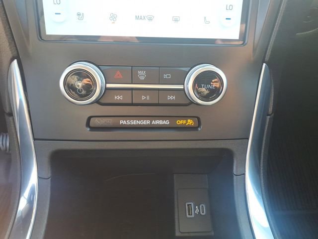 Certified 2024 Ford Edge Titanium AWD/4WD image 21