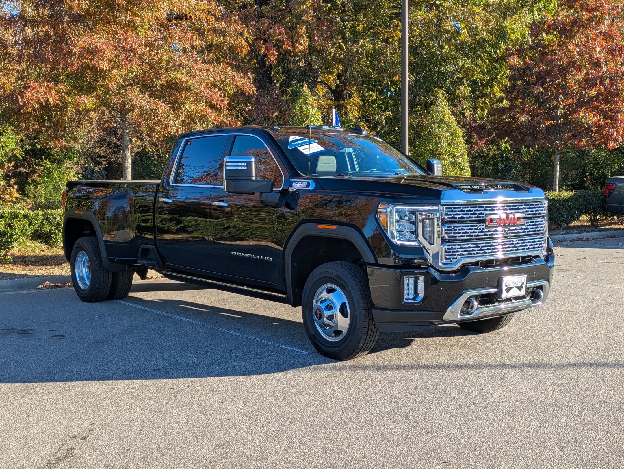Used 2022 GMC Sierra 3500 Denali w/ Denali Ultimate Package image 10
