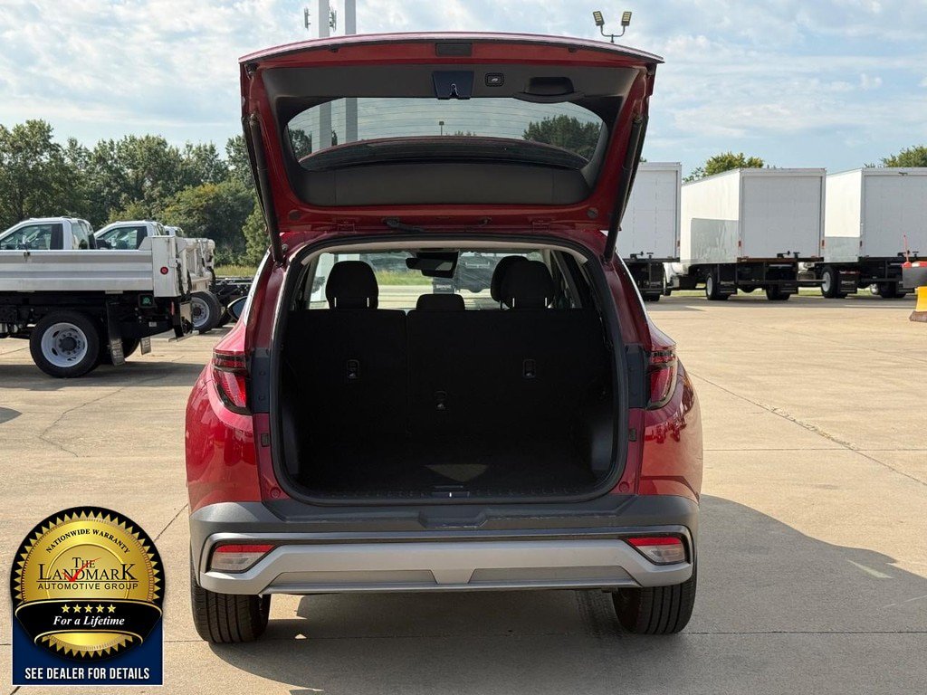 Used 2025 Hyundai Tucson SEL FWD image 18