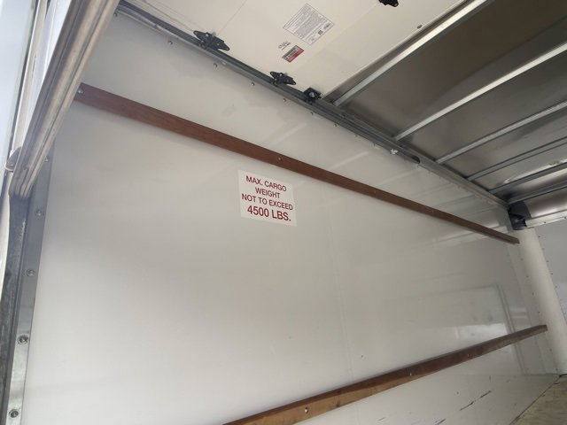 Certified 2024 Ford E-350 and Econoline 350 Super Duty w/ Driver's Safety Package image 27