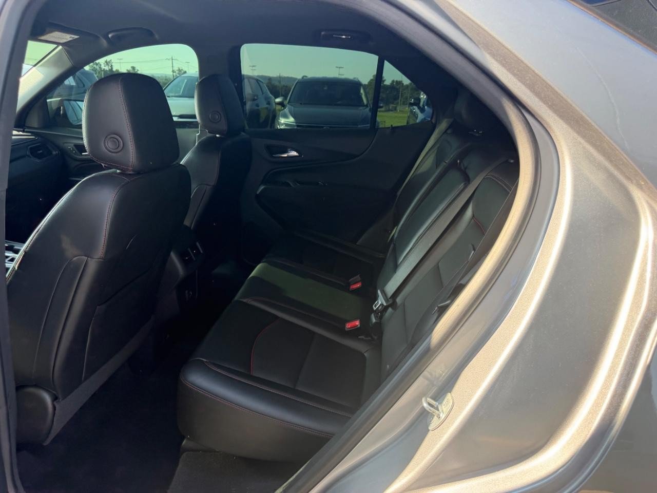 Used 2023 Chevrolet Equinox RS w/ RS Leather Package AWD/4WD image 10