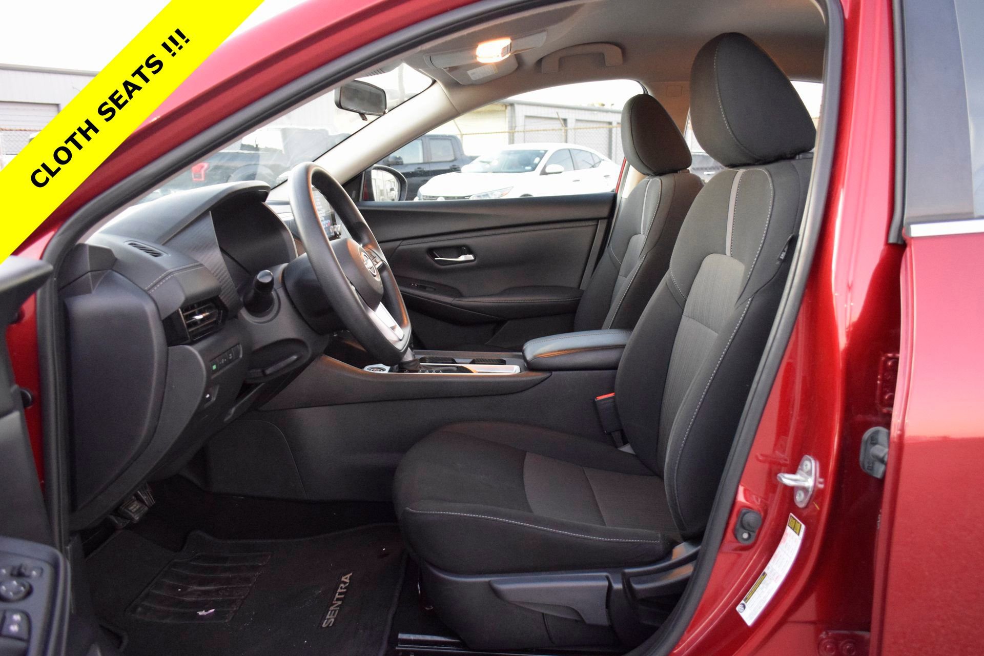 Used 2024 Nissan Sentra SV image 3