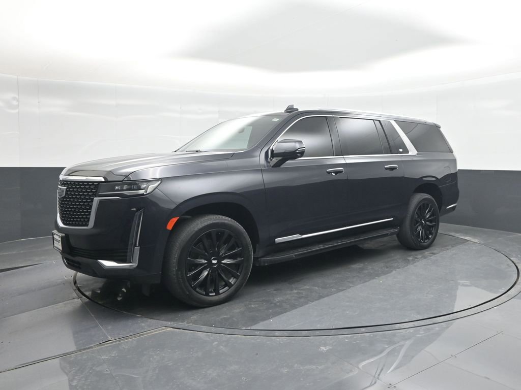 Used 2023 Cadillac Escalade ESV Premium Luxury image 2