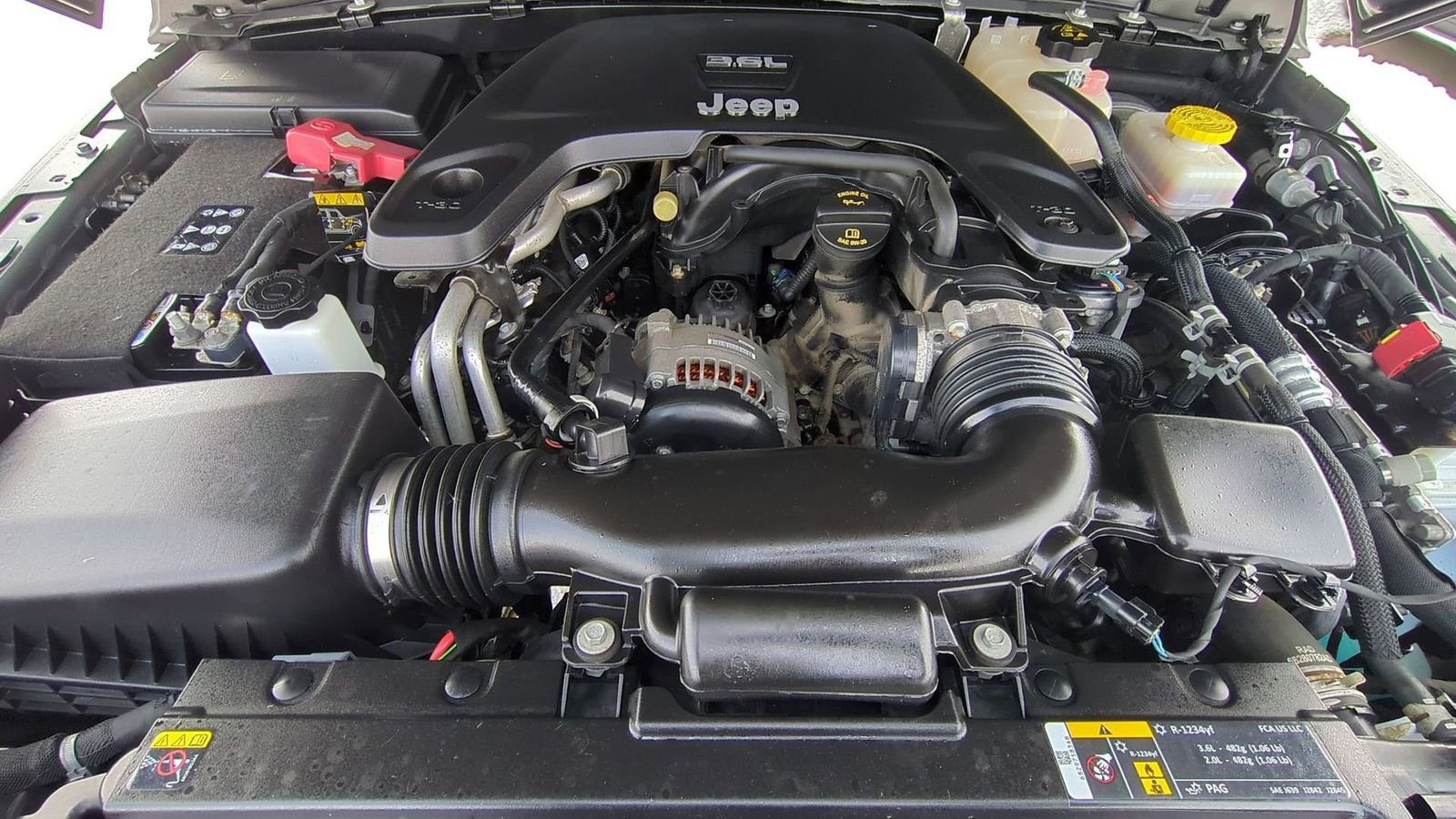 Used 2020 Jeep Wrangler Unlimited Sport image 15