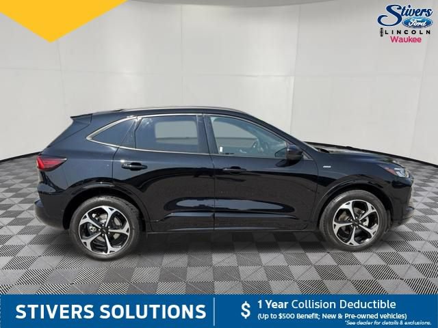 Certified 2023 Ford Escape ST-Line Select w/ Tech Pack #2 AWD/4WD image 5