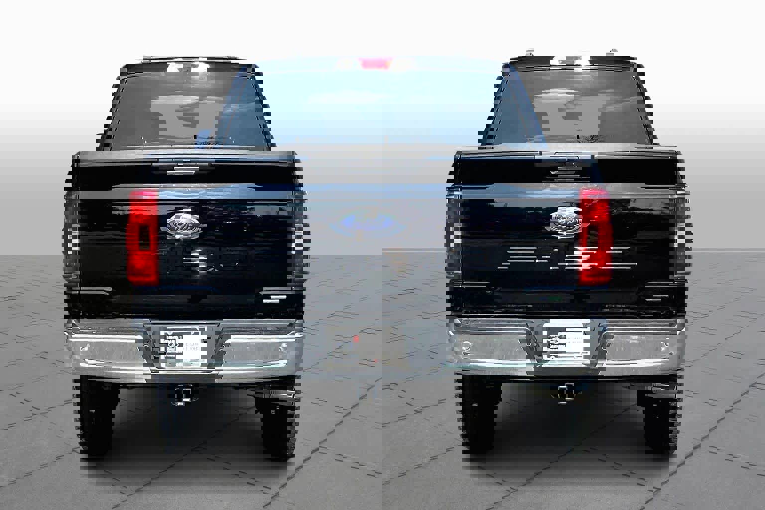 Certified 2022 Ford F150 XLT w/ XTR Package image 3