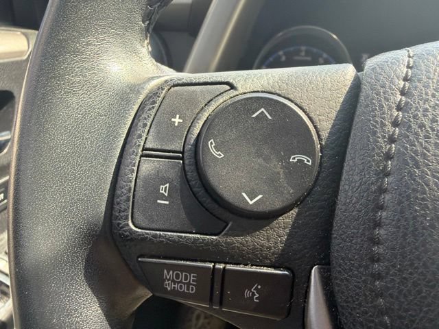 Used 2018 Toyota RAV4 Limited AWD/4WD image 45
