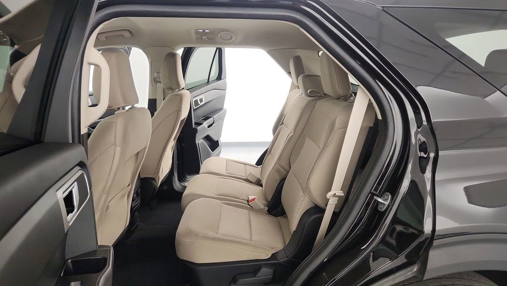 Certified 2023 Ford Explorer XLT image 28