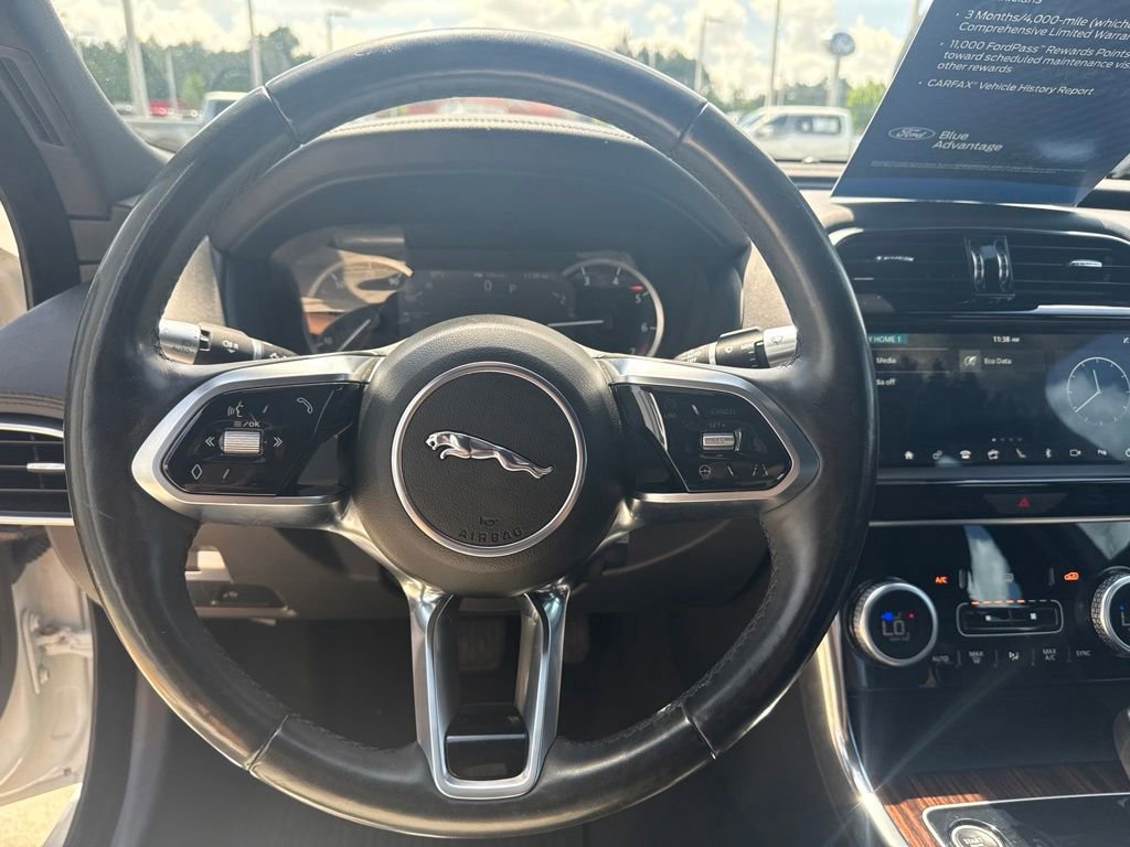 Used 2020 Jaguar XE S AWD/4WD image 19