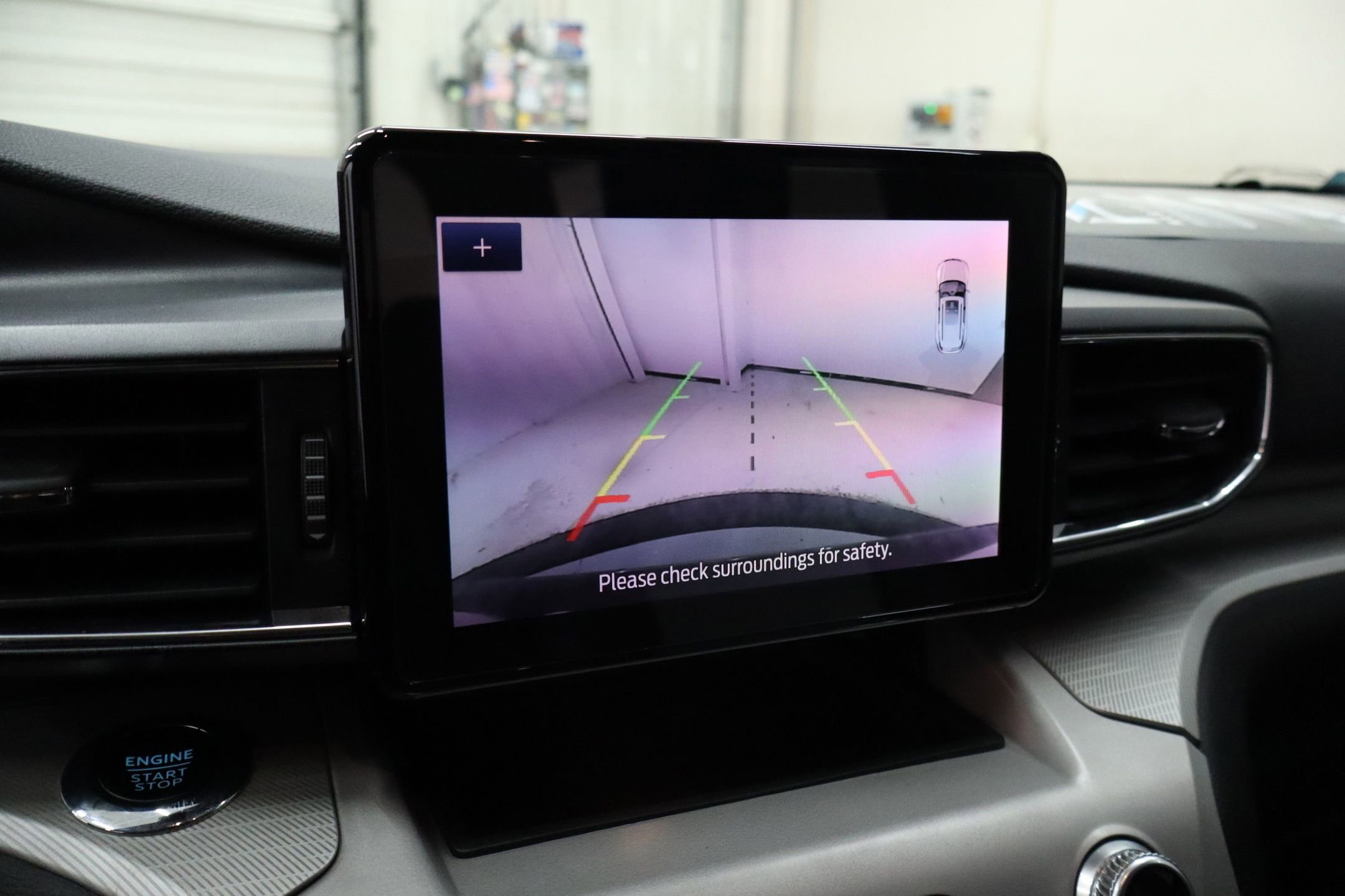 Certified 2023 Ford Explorer XLT w/ Equipment Group 202A RWD image 30