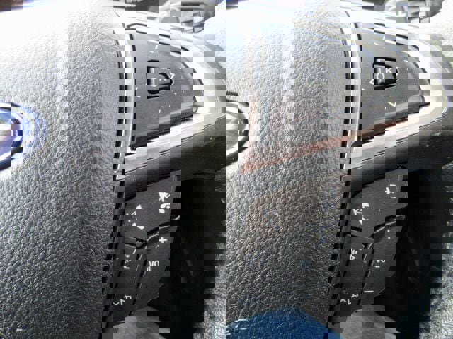 Certified 2022 Ford Edge Titanium w/ Class II Trailer Tow Package image 14