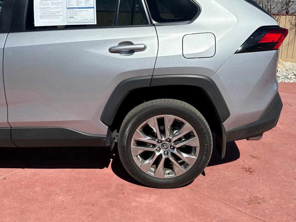 Used 2019 Toyota RAV4 XLE Premium w/ Cold Weather Package image 33