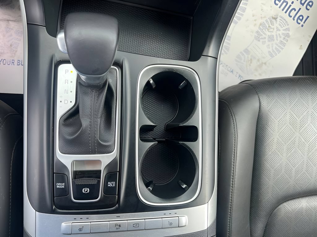 Used 2024 Kia Carnival LX FWD image 22