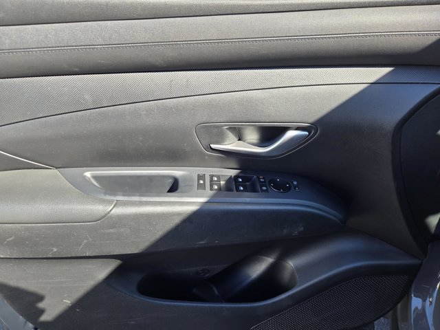 Used 2025 Hyundai Tucson SEL AWD/4WD image 19