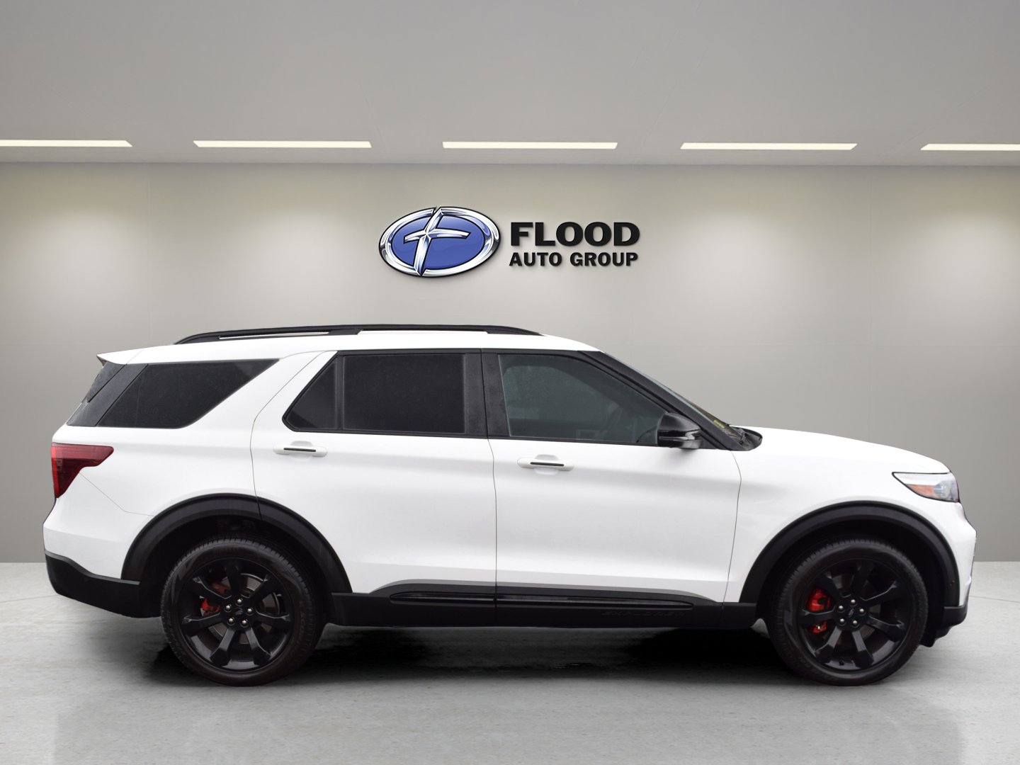 Certified 2023 Ford Explorer ST w/ Equipment Group 401A image 3