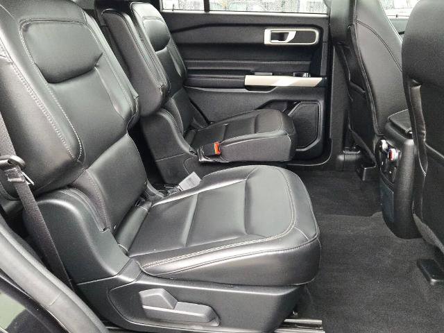 Certified 2023 Ford Explorer XLT w/ Equipment Group 202A image 9