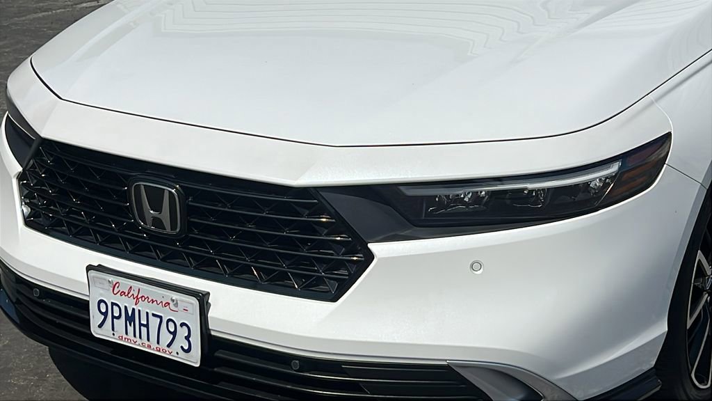 Used 2025 Honda Accord Touring image 6