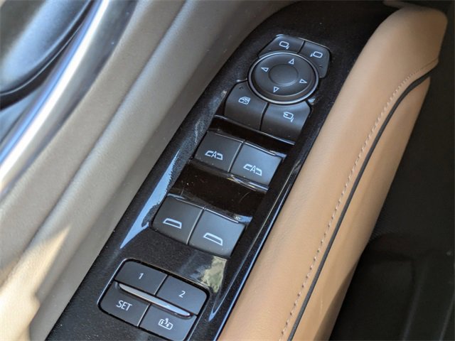 Used 2023 Cadillac Escalade ESV Sport w/ LPO, ONYX Package image 24