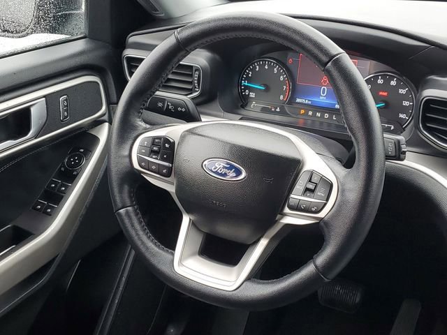Certified 2022 Ford Explorer XLT w/ Equipment Group 202A image 29